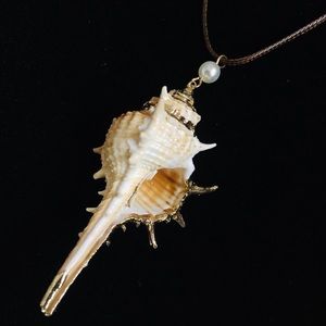 🔥3/$25 NWOT Genuine Shell Pendant Corded Necklace